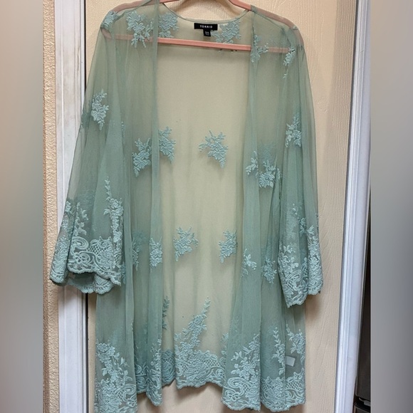 torrid Tops - New Torrid Sheer Lace Kimono in Soft Green
